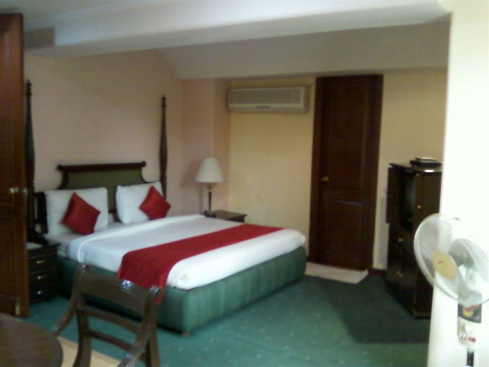Hotel Treebo Corporate Park Nueva Delhi Exterior foto