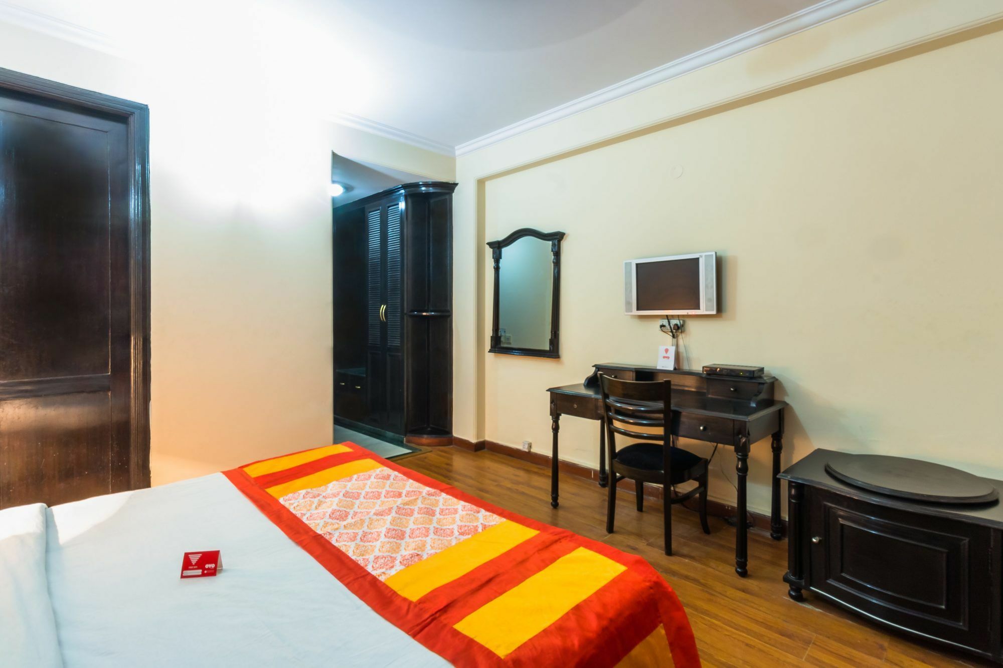 Hotel Treebo Corporate Park Nueva Delhi Exterior foto